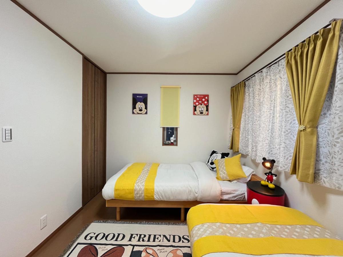 טוקיו Charming New Home Launch: Direct Access To Narita & Haneda Airports, Shinjuku, And Disneyland; Close To Asakusa & Akihabara! מראה חיצוני תמונה