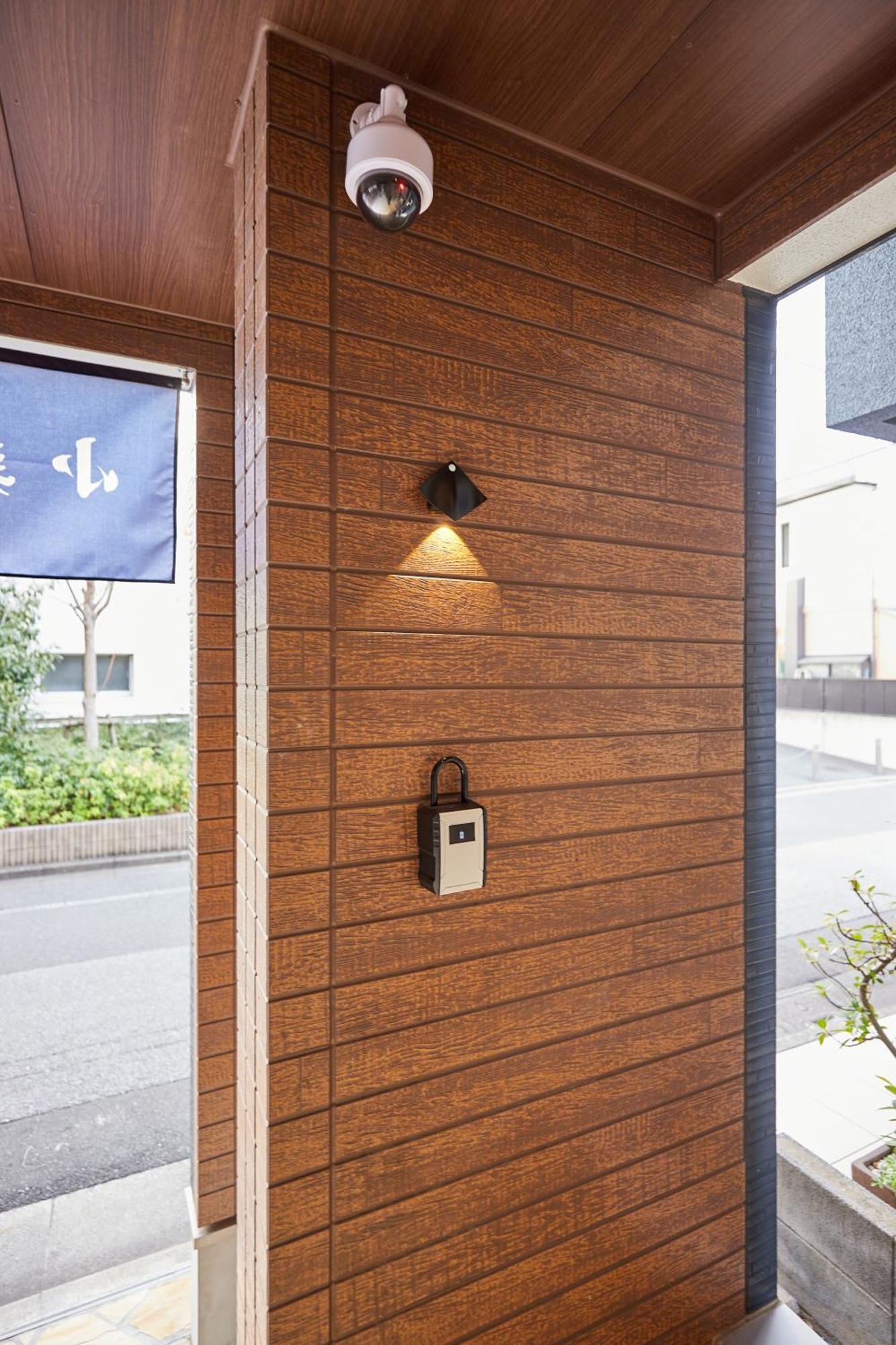 טוקיו Charming New Home Launch: Direct Access To Narita & Haneda Airports, Shinjuku, And Disneyland; Close To Asakusa & Akihabara! מראה חיצוני תמונה