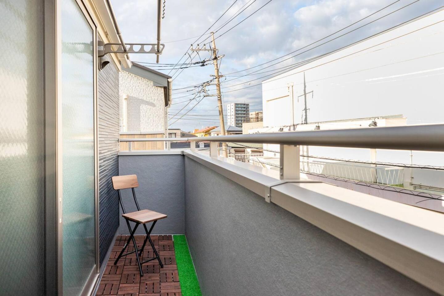 טוקיו Charming New Home Launch: Direct Access To Narita & Haneda Airports, Shinjuku, And Disneyland; Close To Asakusa & Akihabara! מראה חיצוני תמונה